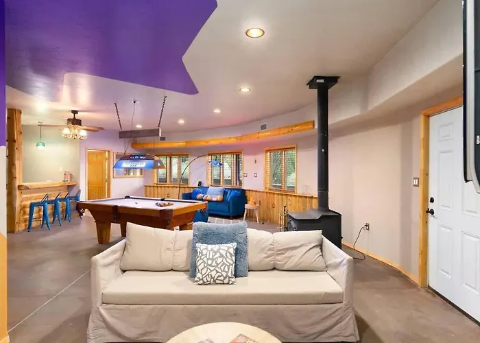 Holiday home Pickleball Jacuzzi Grand Canyon Sleeps 12 *