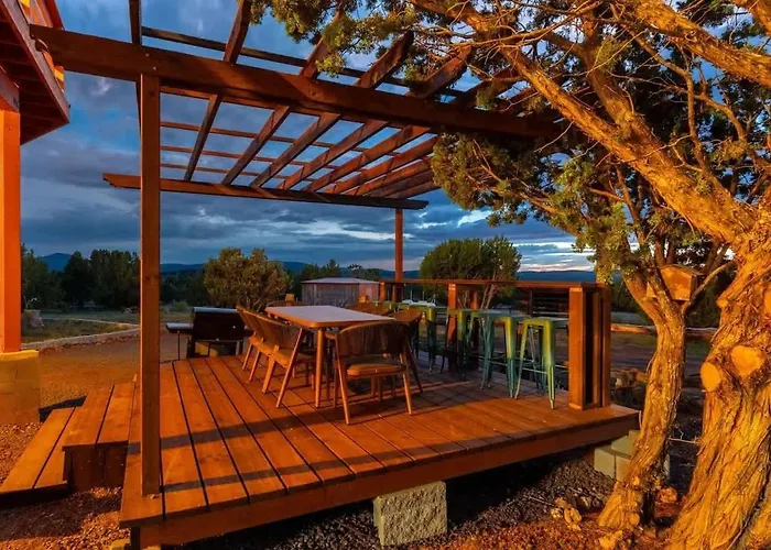 Pickleball Jacuzzi Grand Canyon Sleeps 12 Williams