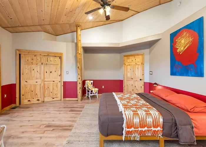 Pickleball Jacuzzi Grand Canyon Sleeps 12 Holiday home Williams