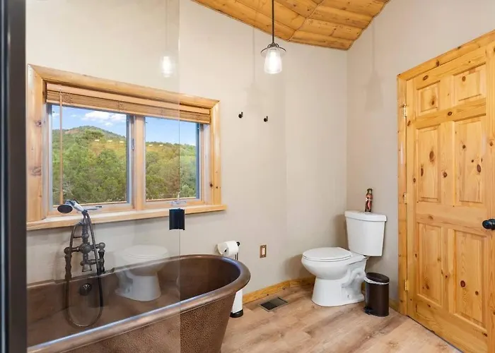 Pickleball Jacuzzi Grand Canyon Sleeps 12 Holiday home Williams