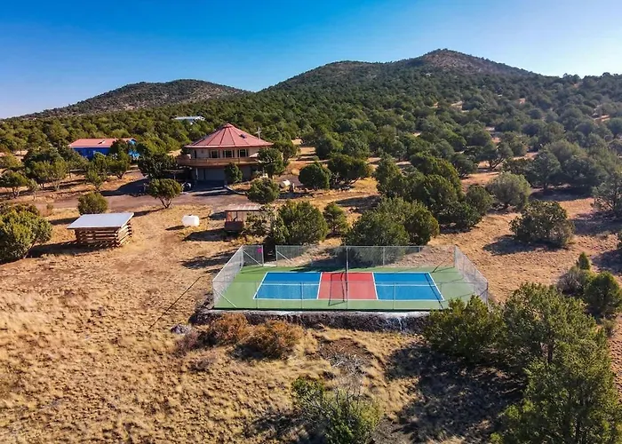 Pickleball Jacuzzi Grand Canyon Sleeps 12 Williams